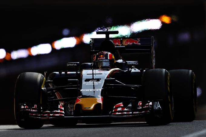 Formule 1 Daniil Kvyat Scuderia Toro Rosso