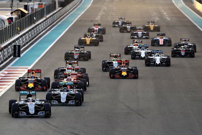 Formule 1 Mercedes, Red Bull Racing en Ferrari