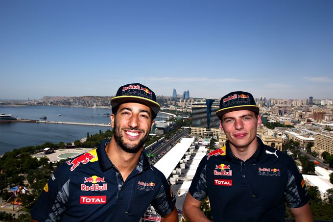 Red Bull Racing F1 Daniel Ricciardo en Max Verstappen