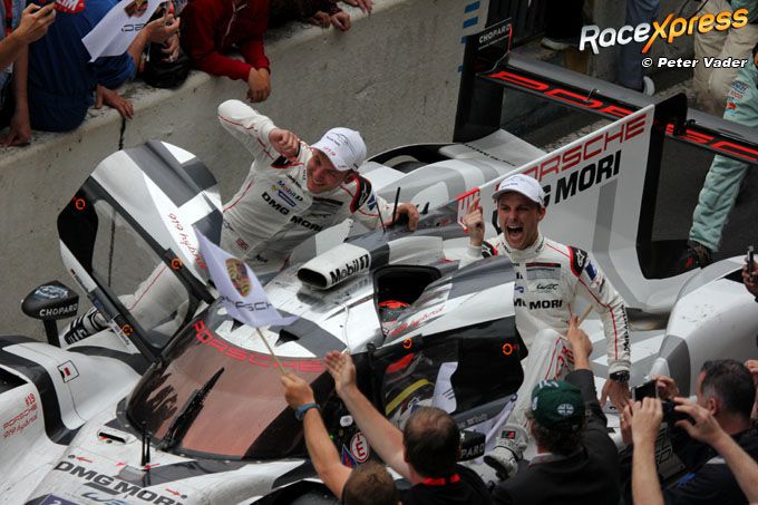 Overwinning Porsche 24u van Le Mans Nico Hulkenberg