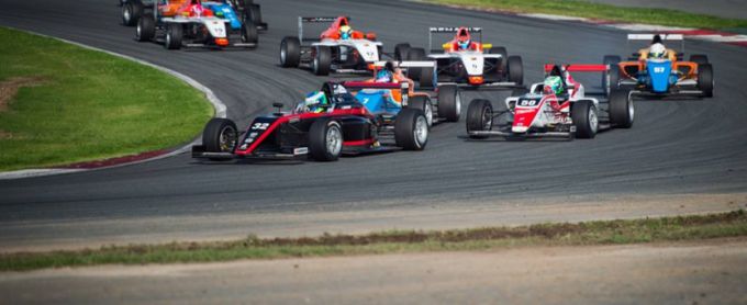 Formule 4 2017 Bent Viscaal