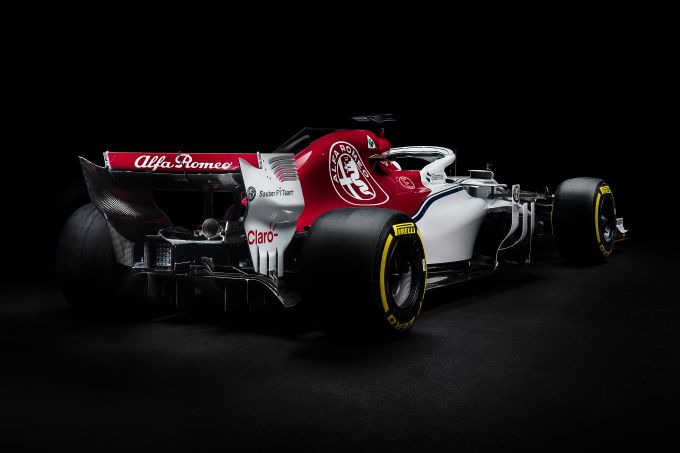 Alfa Romeo Sauber F1 Team C37 2018