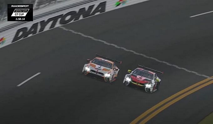 Max Verstappen tweede op Daytona in spannende BMW SIM GT Cup