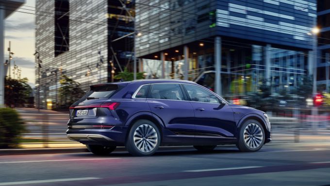 Audi e-tron uitgeroepen tot Elektrische Auto van het Jaar
