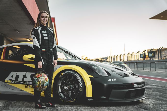 Alexandra Vateva ATS Wheels and Laptime Performance Porsche Sprint Challenge foto 1