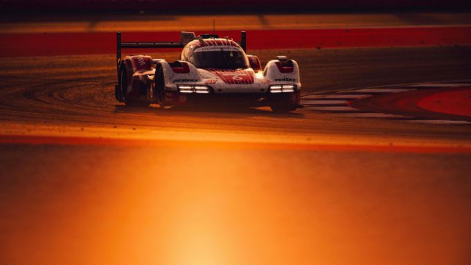 Porsche Penske Motorsport FIA WEC Qatar 1812kms Foto 21