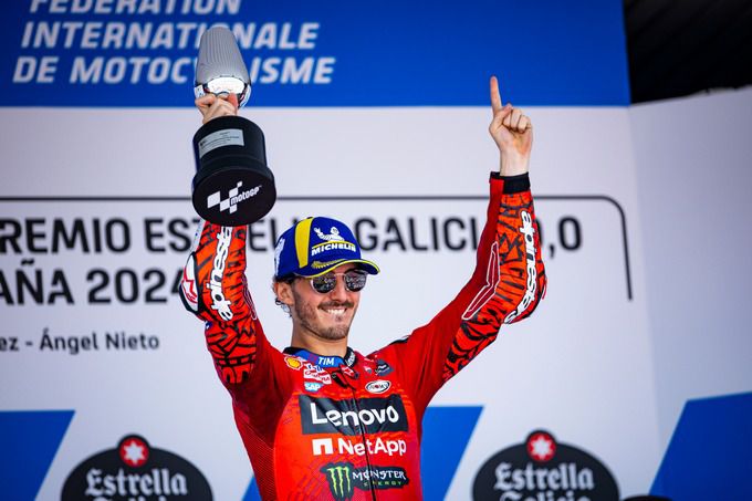 Francesco Bagnaia en het Ducati Lenovo Team winnen de GP van Spanje op Circuito de Jerez - ngel Nieto