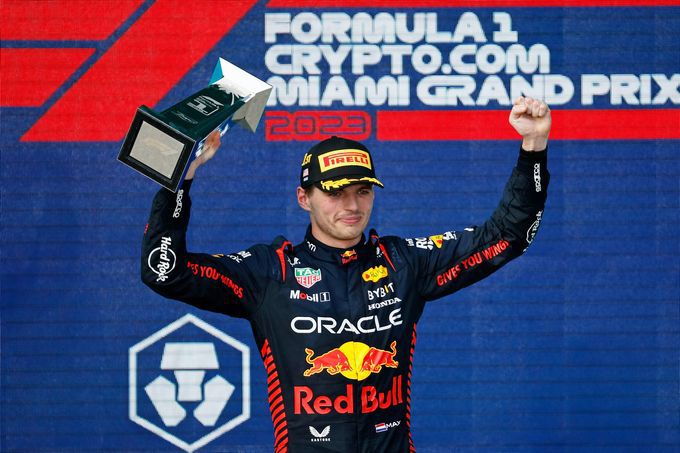 #MiamiGP Gaat Max Verstappen voor de derde keer op rij winnen in Miami #MaxVerstappen #F1 #Miami live