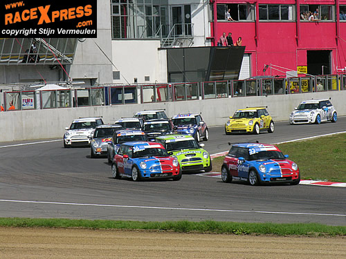 Franois Verbist meteen op kop na de start van race 2