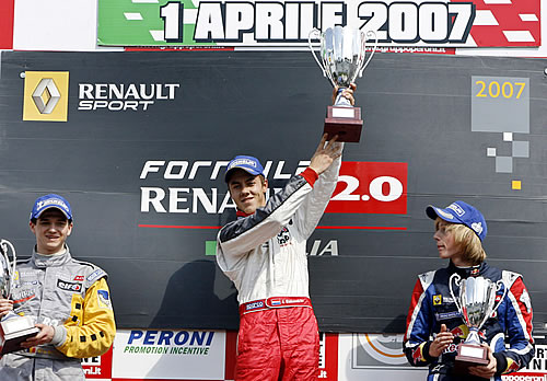 Henki Waldschmidt op de hoogste trede van het podium