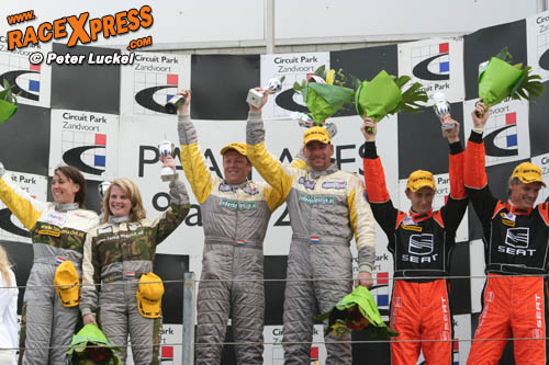 Seat Cupra Cup podium na race twee