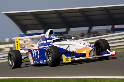 Chris van der Drift met de Formule BMW op Circuit Park Zandvoort, 2004