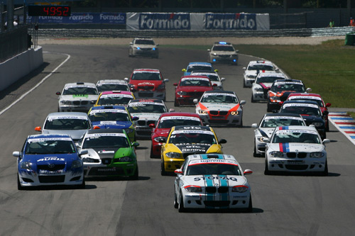 Start van de Argos Supreme Toerwagen Diesel Cup