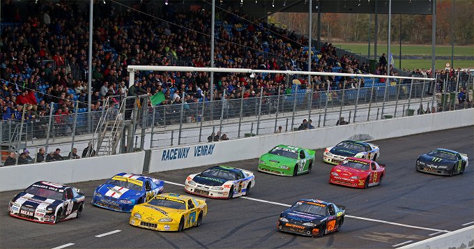 Spektakel op RaceWay Venray