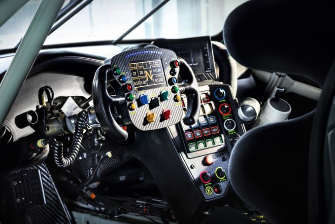 911 (991) RSR 2017 dashboard
