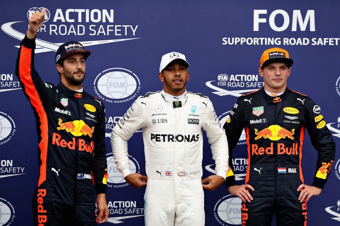 Red Bull terug gezet op de grid