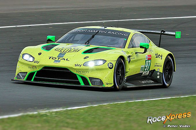 Aston Martin foto Peter Vader
