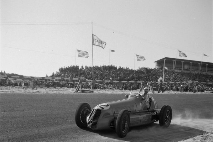 Circuit Zandvoort 70 jaar geleden: circuitdoop met spectaculaire Prijs van Zandvoort