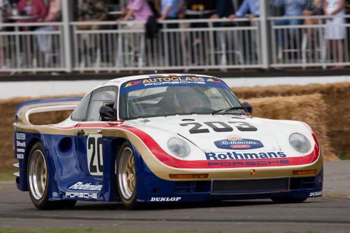 Historic Grand Prix Zandvoort en Porsche laten Porsche-museumstukken brullen