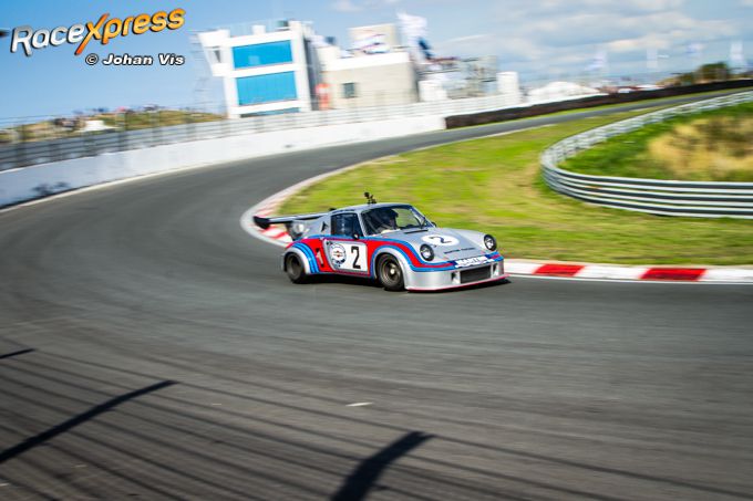 Porsche prominenten trakteren toeschouwers op unieke demo's