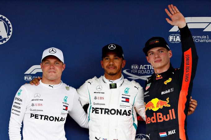 Podium F1 Suzuka Valtteri Bottas, Lewis Hamilton, Max Verstappen