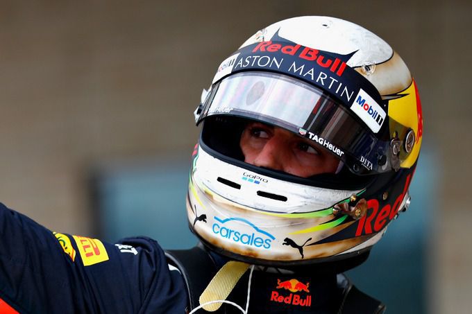 Daniel Ricciardo witte helm