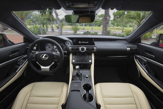 Lexus RC 300h