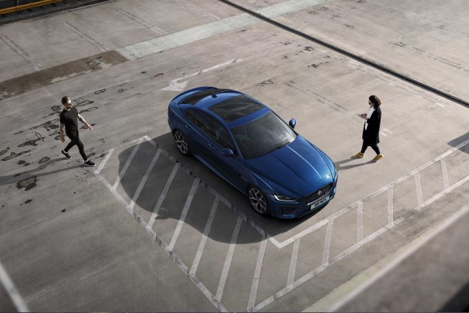 Jaguar XE