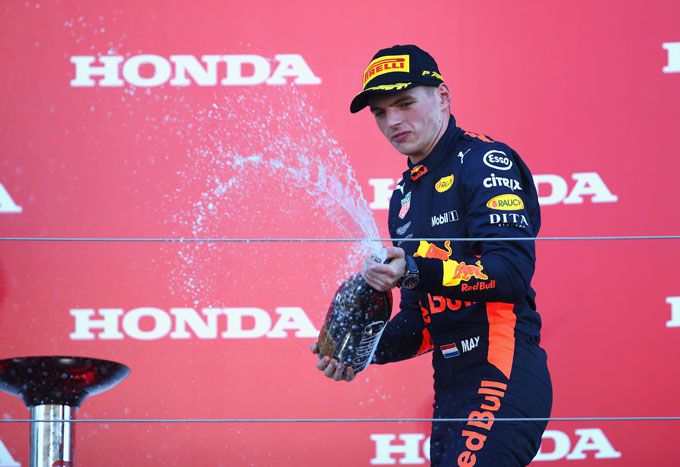 Max Verstappen F1 Champagne