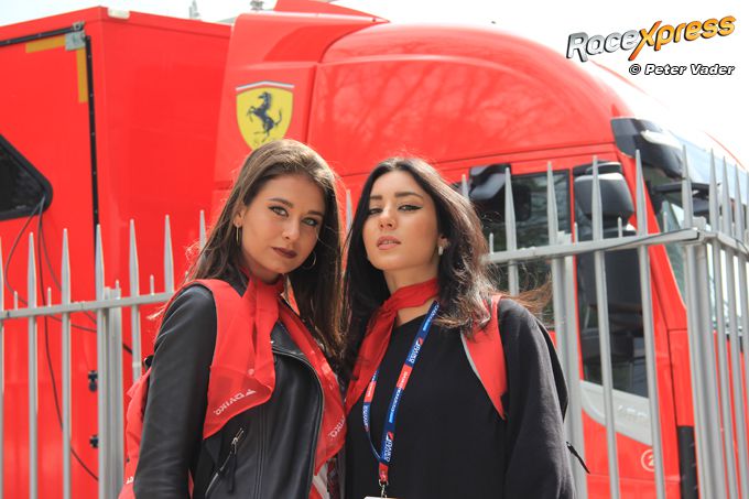 Ferrari babes Monza RX foto Peter Vader