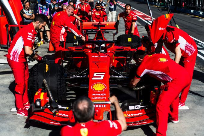 F1 Ferrari de weg kwijt