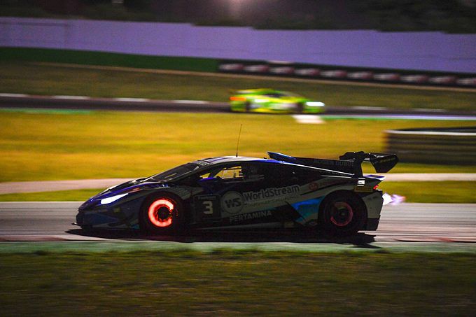 Danny Kroes Lamborghini Super Trofeo by Night