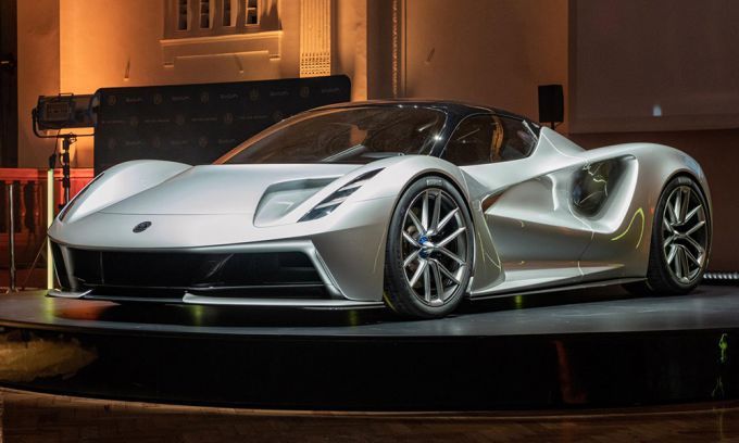Lotus onthult eerste snelste elektrische hypercar in de wereld: Evija met een prijskaartje van 2,3 miljoen Euro