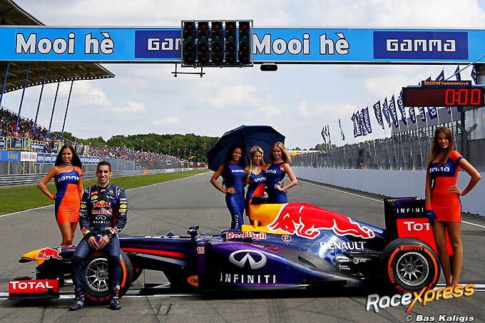 Grid Girls Gamma Racing Day Assen Red Bull F1 RaceXpress
