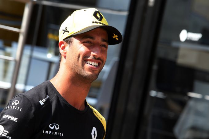Daniel Ricciardo Renault F1 smile