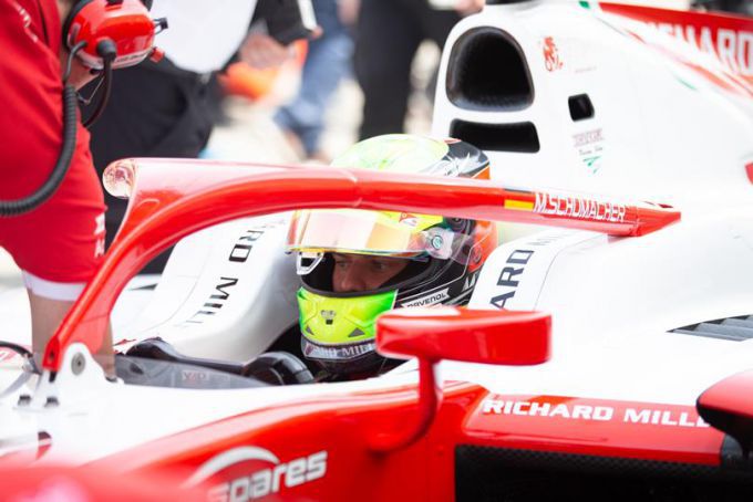 Mick Schumacher Ferrar F1 test Bahrein
