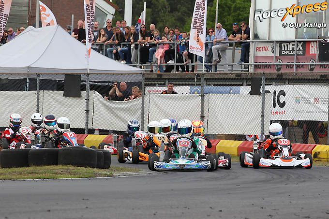 Eerste ronde van het Nederlands Kampioenschap karting op Berghem voor de Rotax Max chrono Karting is afgelast