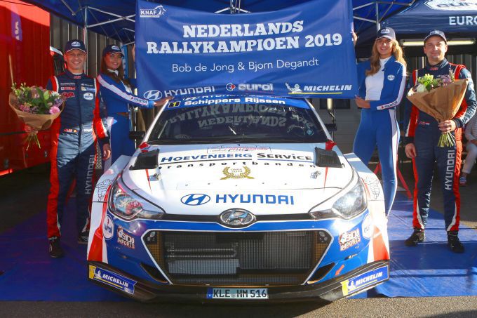 Bob de Jong rechts en Bjorn Degandt Nederlands kampioen Rally