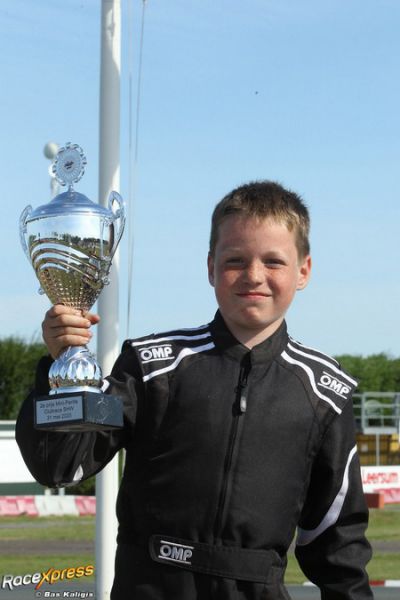 Racen zit in het DNA bij de familie Coronel! Eerste podium in de kartsport voor de 9-jarige Rocco Coronel