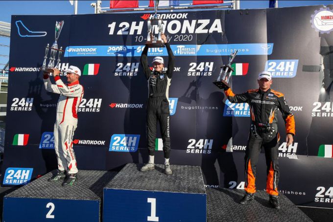 Creventic 12H Monza podium