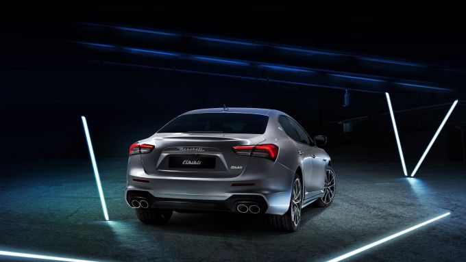 Ghibli Hybrid: de eerste ge�lektrificeerde auto in de historie van Maserati