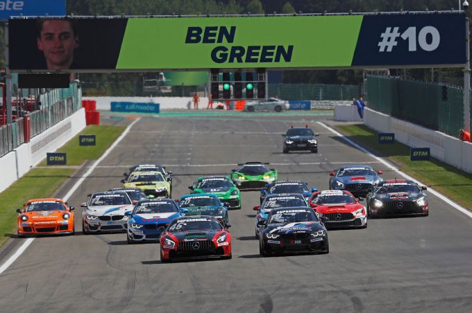 DTM Trophy Spa Race 2 fraai startveld