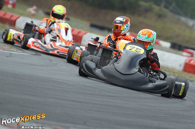 Luuk Neessen rondenlang aan de leiding