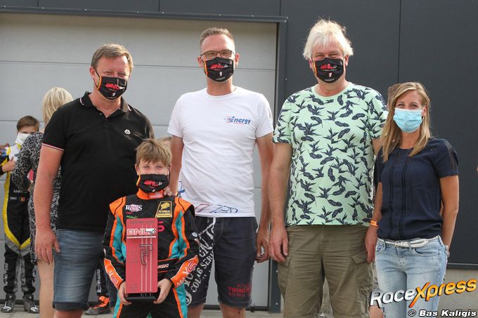 Max Sadurski wint eerste race voor Benelux kampioenschap op Genk