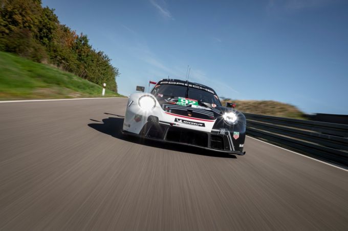 12_Porsche_livery_Le_Mans_2020
