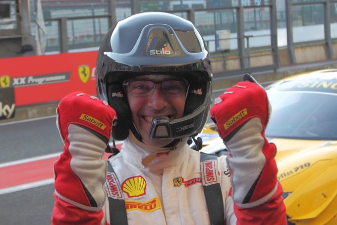 6_Roger_Grouwels_juichend_Ferrari Challenge Spa 2020