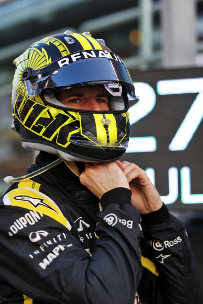 Nico_Hulkenberg_F1_Renault_driver