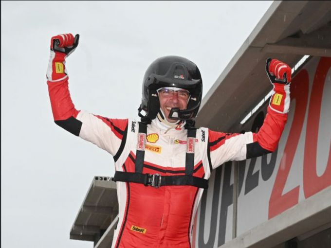 Roger Grouwels winnaar Coppa Shell Ferrari Challenge 1