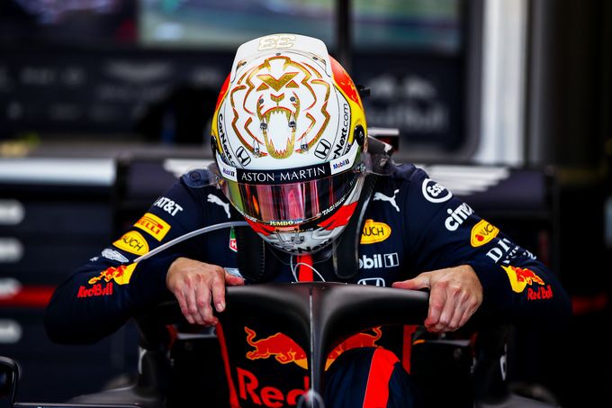 Livestreaming Formula 1 Sakhir Grand Prix Red Bull RB16 car live Max Verstappen F1