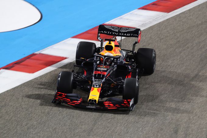 Klein draagbaar Diploma Max Verstappen splitst Mercedes in Bahrein + RESULTATEN | RaceXpress